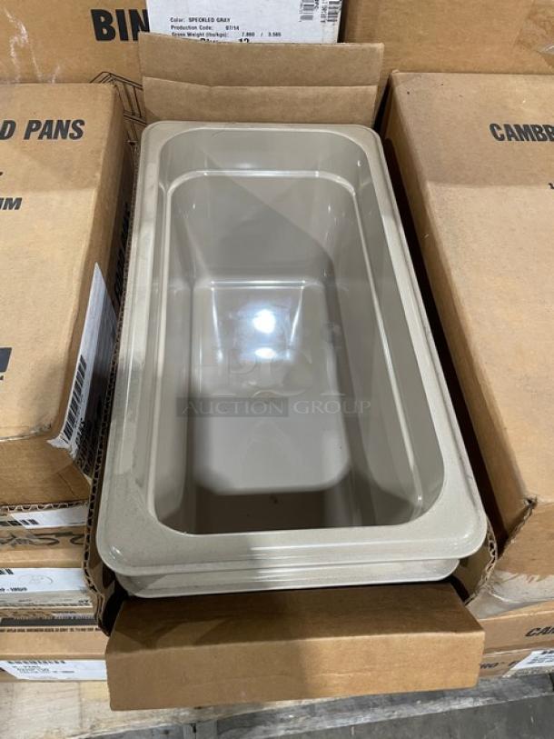BRAND NEW! MIXED PALLET! Cambro Commercial Speckled Gray 12"x5" Versa Organizer Bin! Model: 5412CBP480! With Cambro H-Pan Series Commercial Amber 1/4-Size 2.5" Deep High-Heat Food Pan! Model: 42HP150! With Cambro H-Pan Series Commercial Amber 1/4-Size 6" Deep High-Heat Food Pan! Model: 46HP150! With Cambro Camwear Series Commercial Black 1/6-Size Food Pan Lid/Cover! Model: 60CWCH110! & More! 72X Your Bid! - Image 8 of 11