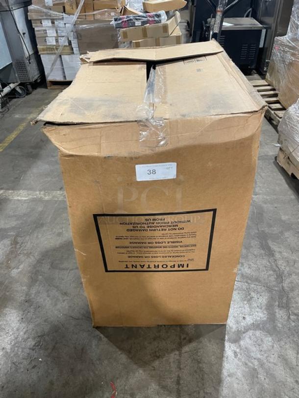 BRAND NEW! Lakeside Commercial Stainless Steel Medium Duty 3-Tier Utility/Bussing Cart! With 500 Lb. Capacity! With Raised Ledges! Model: 422! On Casters! - Image 2 of 8