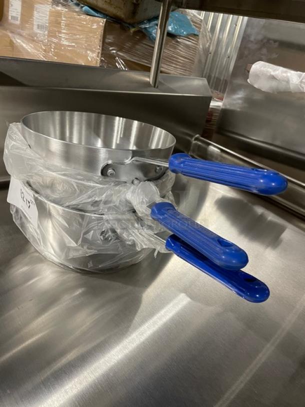 BRAND NEW! Vollrath Wear-Ever Series Commercial Tapered Aluminum 3.75 Qt. Saucepan! With Blue Grip Handle! Model: 434312! 3X Your Bid! - Image 3 of 8