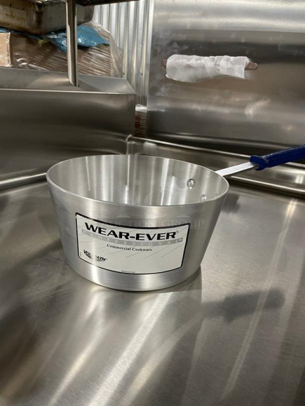 BRAND NEW! Vollrath Wear-Ever Series Commercial Tapered Aluminum 3.75 Qt. Saucepan! With Blue Grip Handle! Model: 434312! 3X Your Bid! - Image 4 of 8