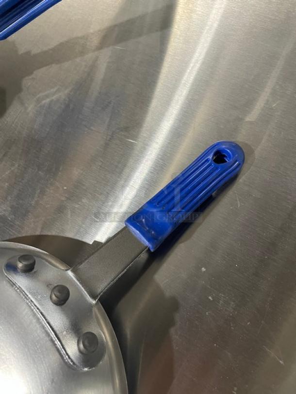 BRAND NEW! Vollrath Wear-Ever Series Commercial Aluminum 7” Round Fry Pan! With CeramiGuard-II Non-Stick Coating! With Blue Grip Handle! Model: Z4007! 4X Your Bid! - Image 9 of 10