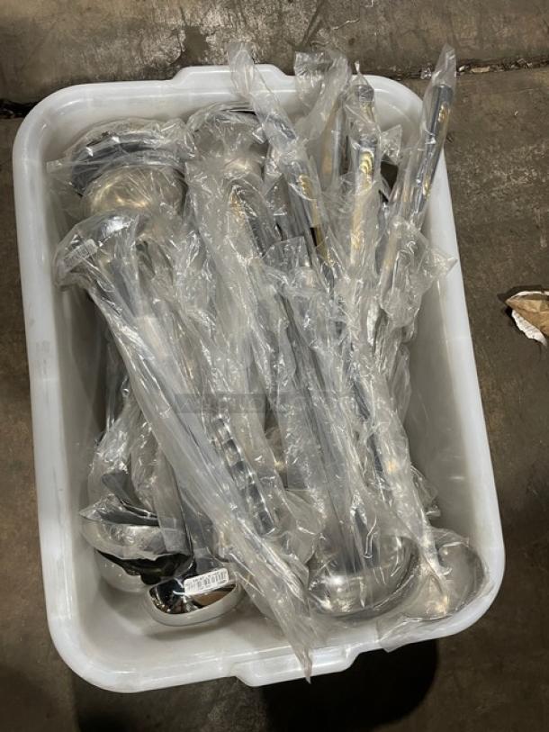 BRAND NEW! Vollrath Windway Series Commercial Stainless Steel 6 Oz. Oval Ladle! With Finger Grip Style Handle! Model: 46653! 40X Your Bid! - Image 4 of 9