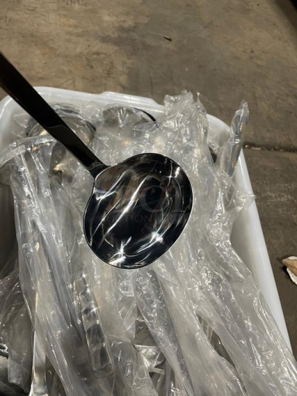 BRAND NEW! Vollrath Windway Series Commercial Stainless Steel 6 Oz. Oval Ladle! With Finger Grip Style Handle! Model: 46653! 40X Your Bid! - Image 6 of 9