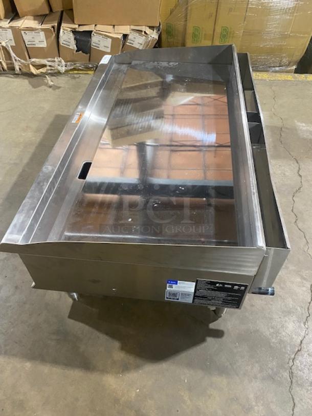 NEW! SCRATCH-N-DENT! CPG Ultra Series Commercial Stainless Steel Natural Gas Powered Countertop 48" Chrome Plated Flat Griddle! With Thermostatic Controls! With Back & Side Splash! Model: 351GTUCPG48N SN: 2311008118! On Legs! - Image 3 of 9