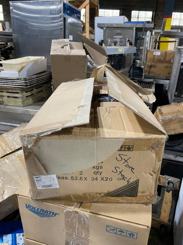 BRAND NEW! Vollrath Optio Series Commercial Stainless Steel 6-3/4 Qt. Sauce Pot! With Handled Low-Dome Cover! 2 Per Case! Model: 3902! ALL ONE MONEY! - Image 6 of 8