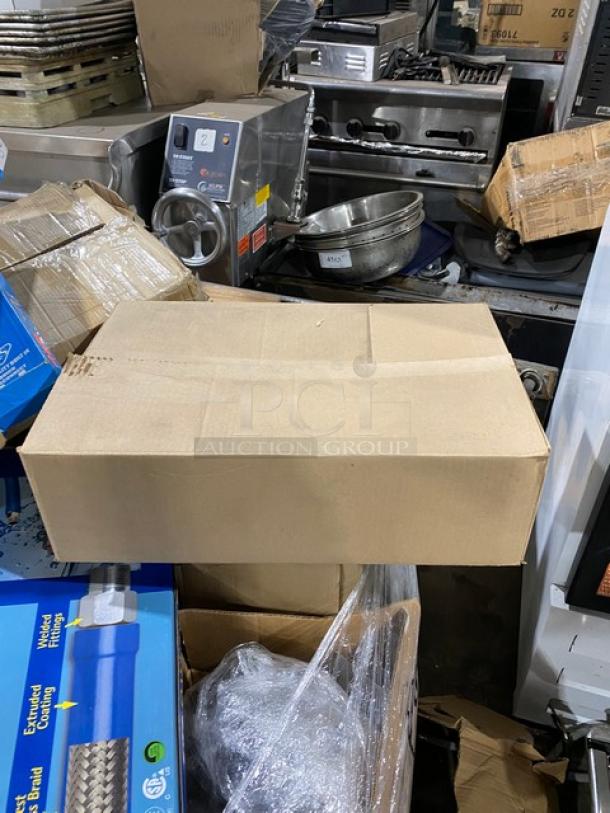 BRAND NEW! Vollrath Reco Series Commercial Cast Aluminum/Stainless Steel Manual Heavy Duty Lettuce King Vegetable Shredder/Slicer! With 3/16" Cut Blades & Extra-Wide Base! With Ergonomic Handle! Model: 400N! - Image 4 of 7