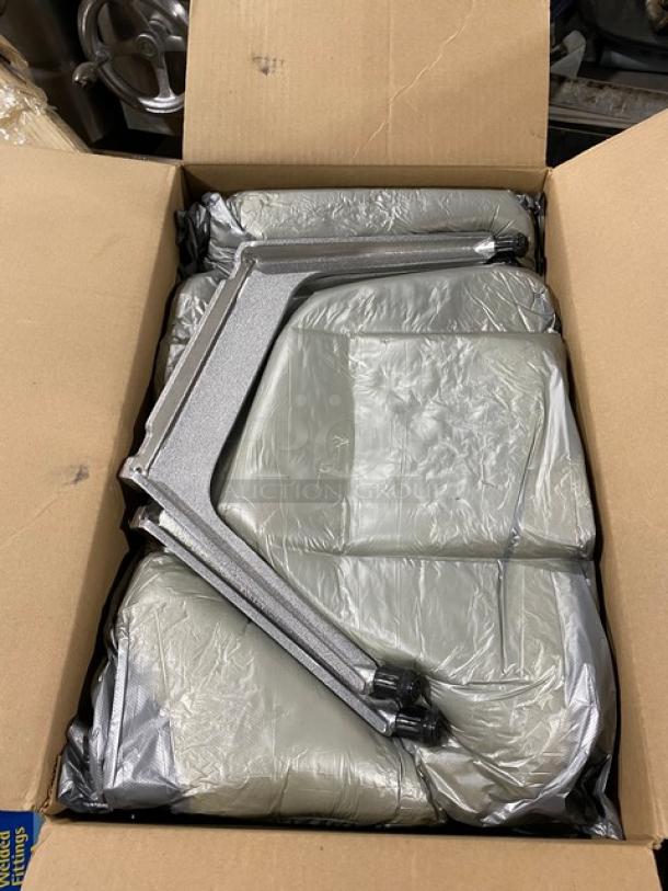 BRAND NEW! Vollrath Reco Series Commercial Cast Aluminum/Stainless Steel Manual Heavy Duty Lettuce King Vegetable Shredder/Slicer! With 3/16" Cut Blades & Extra-Wide Base! With Ergonomic Handle! Model: 400N! - Image 6 of 7