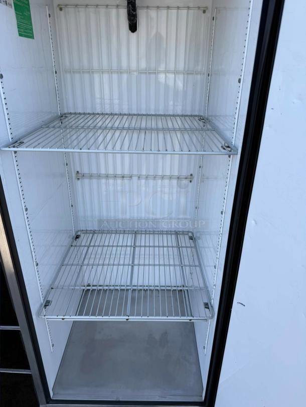 Great Condition - True TM-24 Top Mount 24 Cu.Ft Commercial Cooler Stainless Swing Door - Tested & Working - Image 5 of 6
