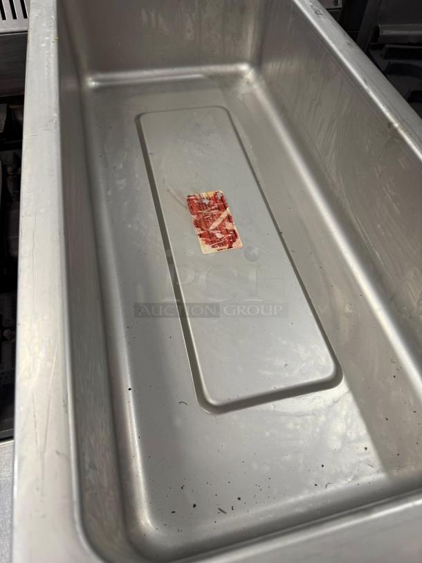 Great Condition - APW Wyott W-43V Countertop Food Warmer - Wet w/ (4) 1/3 Pan Wells, 120v - Tested & Working - Image 5 of 6