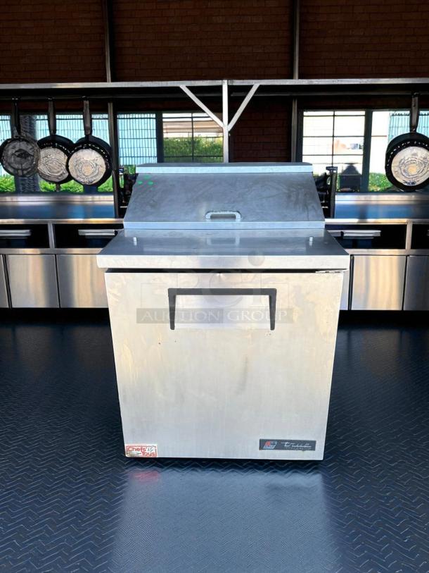 Great Condition - True TSSU-27-08 Solid 1 Door Sandwich / Salad Refrigerated Prep Table, Stainless Steel 115V.- Tested & Working - Image 3 of 7