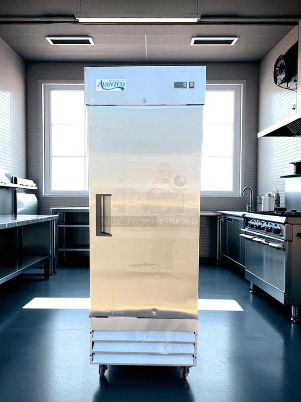 Nice & Clean - Avantco A-19F-HC 29" Solid Door Reach-In Freezer 115v. - Tested & Working - Image 3 of 7