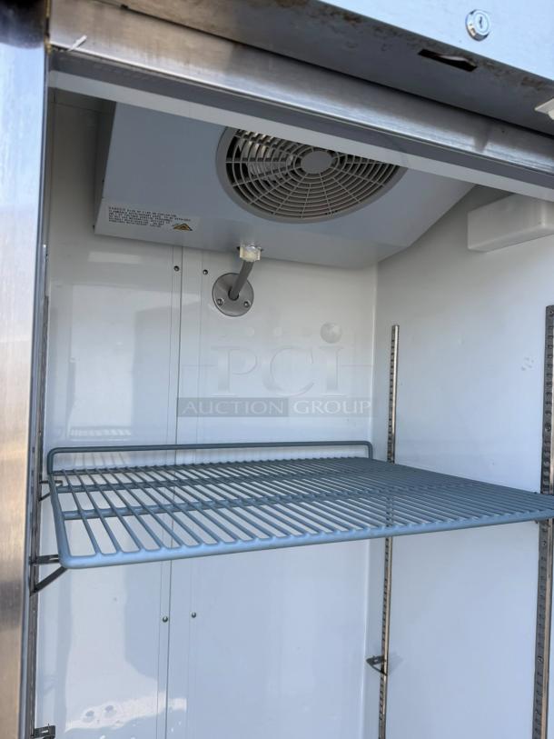 Nice & Clean - Avantco A-19F-HC 29" Solid Door Reach-In Freezer 115v. - Tested & Working - Image 5 of 7