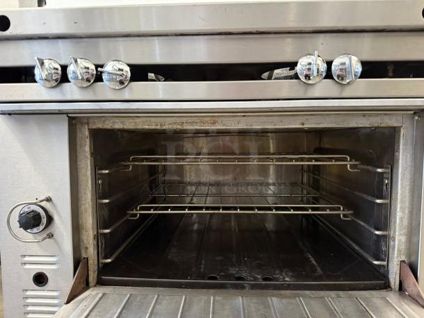 Great Condition - Garland M44R Master Series Natural Gas 4 Burner 34" Range with Standard Oven - 180,000 BTU- Tested & Working - Image 6 of 6
