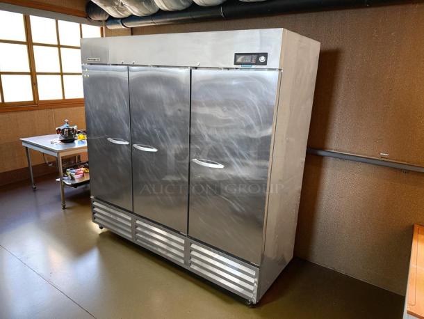 Good Condition! - Beverage Air - KR74-1AS - Solid Door Reach In Refrigerator 115v. 1ph. - Tested & Working - Image 4 of 7