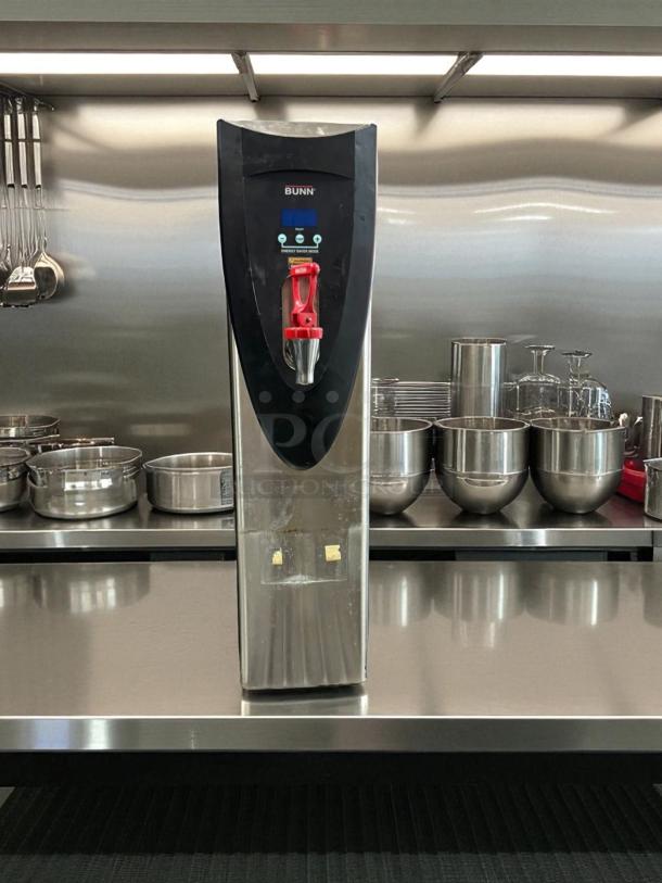 Great Condition - Bunn 43600.0002 H5X Element SST Stainless Steel Finish 5 Gallon 212 Degree Hot Water Dispenser - 208V - Tested & Working - Image 3 of 6