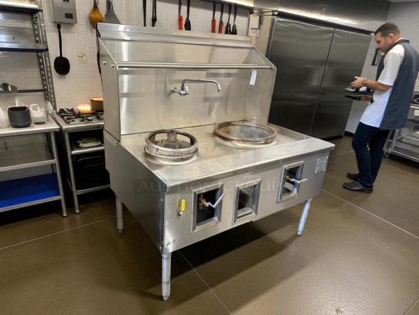 Immaculate Condition - WESTAR RESTAURANT EQUIPMENT, INC. MODEL: C-2 Double Wok Burner Gas Range - Tested & Working - Image 2 of 8