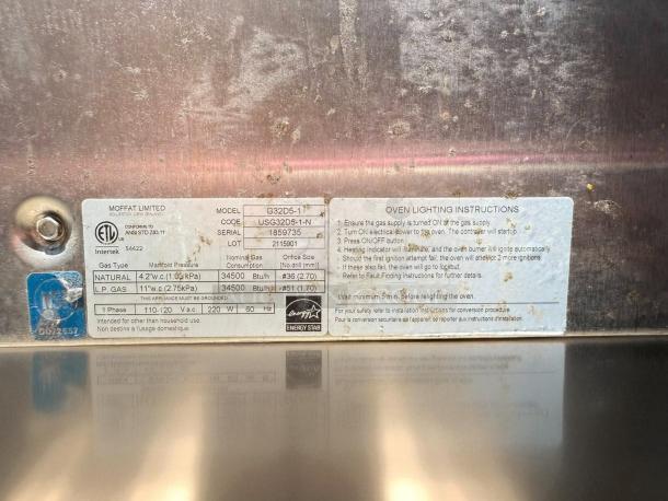 Great Condition - Moffat G32D5-1-N Turbofan Single Deck Full Size Natural Gas Digital Convection Oven with Steam Injection - 110-120V, 1 Phase- Tested & Working - Image 6 of 6