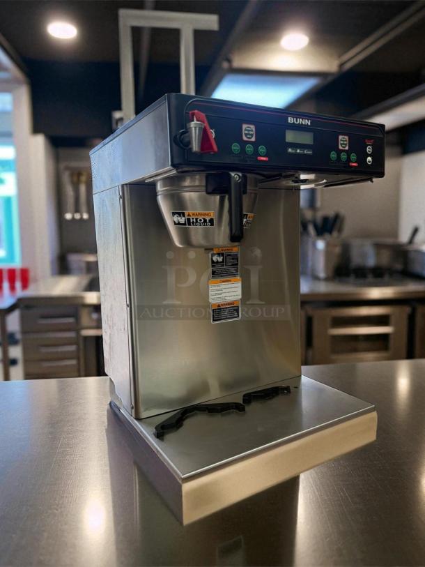 Nice Condition - Bunn 51200.0102 ICB Infusion Series Stainless Steel Twin Automatic Coffee Brewer - 120/208V - Tested & Working - Image 2 of 5