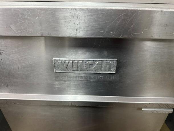 Good Condition - Vulcan LG400 45-50 lb. Freestanding Gas Fryer - Tested & Working - Image 5 of 6