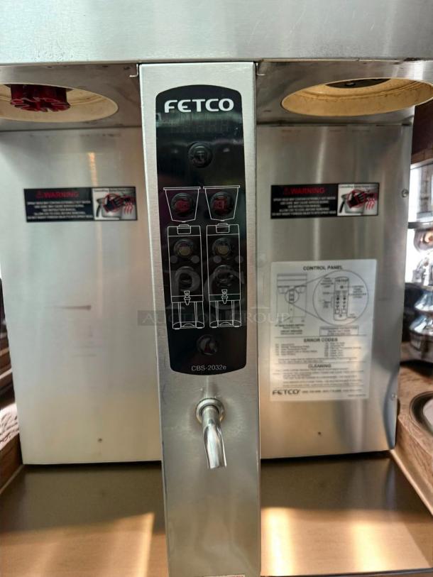 Great Condition - Fetco CBS-1132-V+ Twin Station Coffee Brewer 2x3.0 kW/200-240V E113251 - Tested & Working - Image 5 of 5