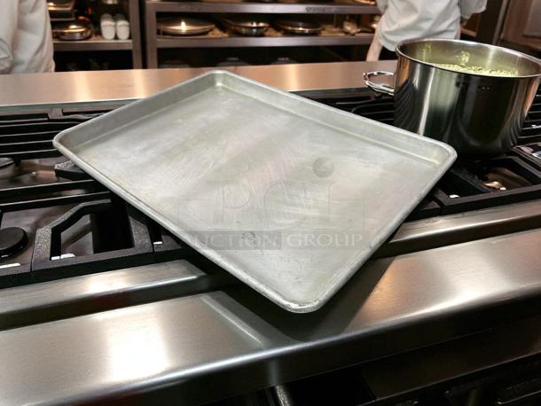 Great buy! - 1/2 Half Size Bun / Sheet Pan - 18" x 13", Aluminum - Image 2 of 2