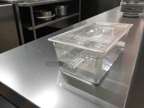 Best Brand Name! - Cambro 26CW135 Camwear® 1/2 Size Clear Polycarbonate Food Pan - 6" Deep with Lids - Image 4 of 4