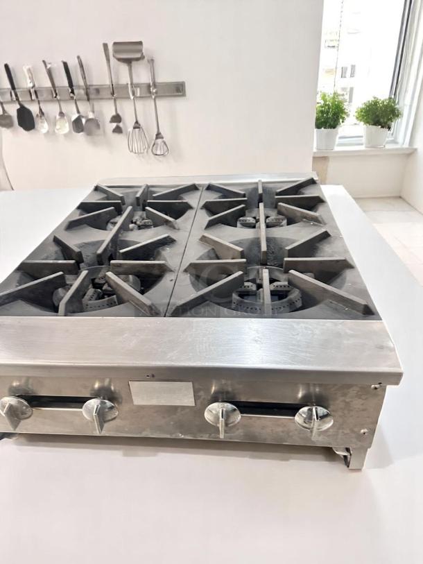 Superb Condition – Stratus 4-Burner Countertop Gas Range –  Natural Gas Fully  –   Tested & Working! - Image 3 of 6