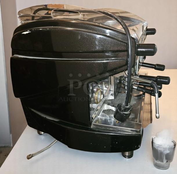 Awesome Condition – BFC IR2GE 2-Group Espresso Machine – 220V – Made in Italy – Fully Tested & Working! - Image 2 of 8