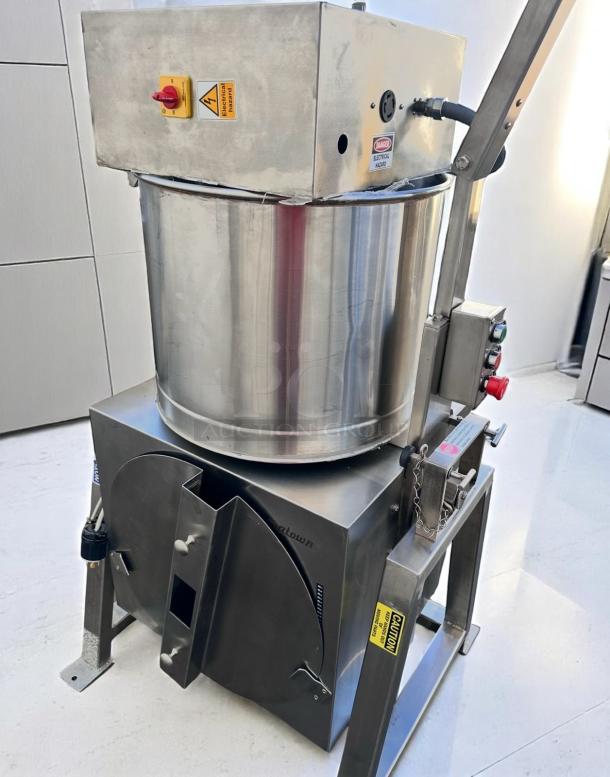 Superb Condition – CocoaTown ECGC-65A-AV Cacao Grindeur – 220V – 3 Phase – Fully Tested & Working! - Image 9 of 16