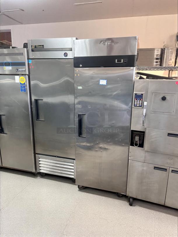 Excellent Condition – UR Single Door – Reach-In Freezer – 115V – Fully Tested & Working! - Image 1 of 6