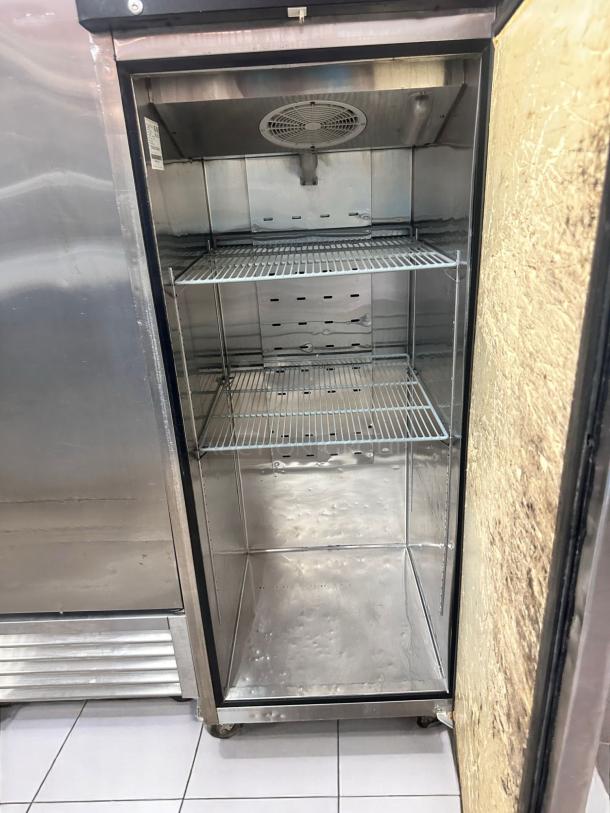 Excellent Condition – UR Single Door – Reach-In Freezer – 115V – Fully Tested & Working! - Image 6 of 6