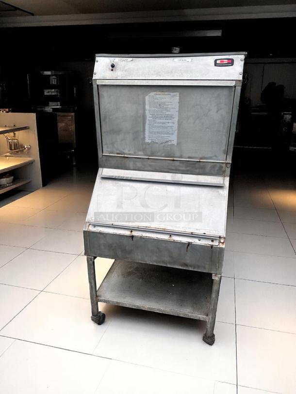 Excellent Condition – Carter-Hoffmann CW4 – Nacho Chip Warmer Cabinet – 120V – Fully Tested & Working! - Image 3 of 7