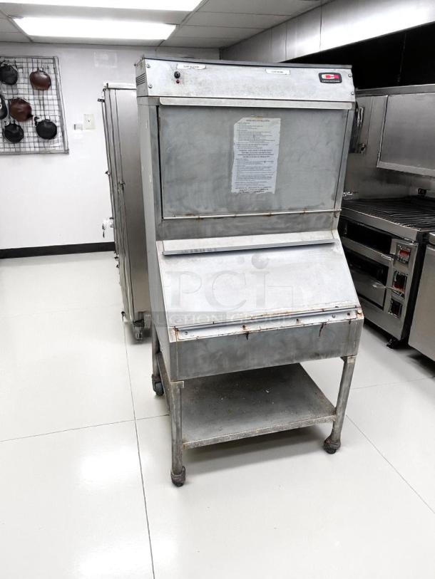Excellent Condition – Carter-Hoffmann CW4 – Nacho Chip Warmer Cabinet – 120V – Fully Tested & Working! - Image 4 of 7