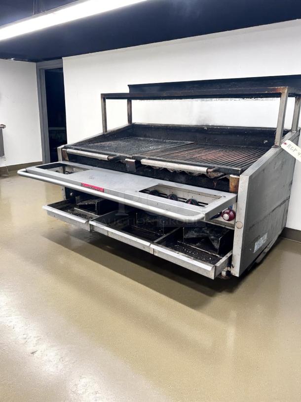 Working Condition – Southbend Heavy-Duty Gas Charbroiler – RCP99 – 6 Burners – Fully Tested & Working! - Image 3 of 7