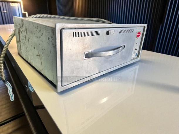 Excellent Condition – Wells RW-16HD – Commercial Food Warming Drawer – 208V – Fully Tested & Working! - Image 1 of 7