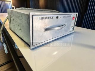 Excellent Condition – Wells RW-16HD – Commercial Food Warming Drawer – 208V – Fully Tested & Working!
