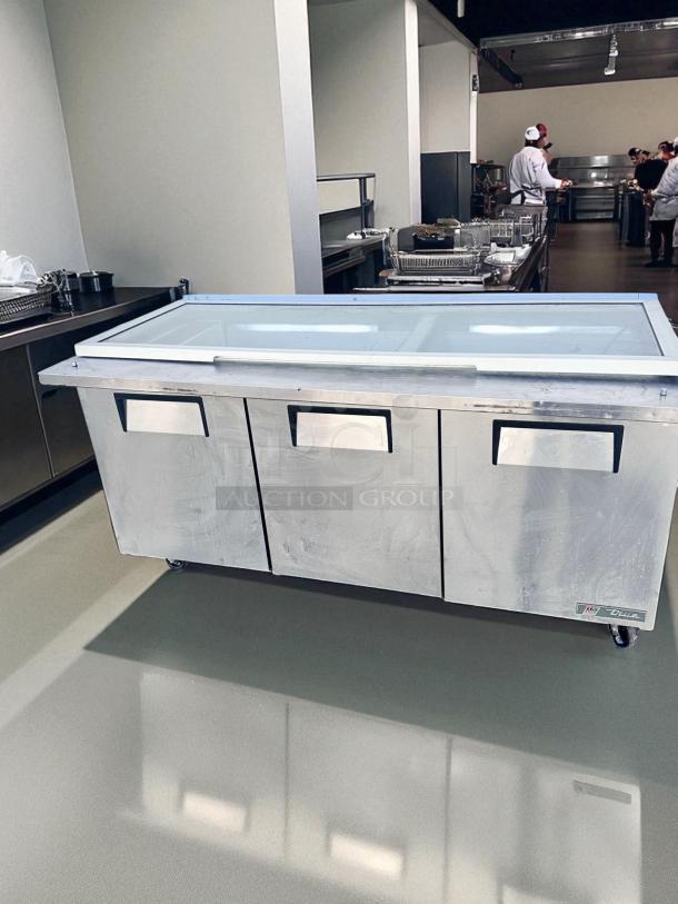 Excellent Condition – True TSSU-72-30M-B-ST – 3-Door Refrigerated Sandwich Prep Table – 115V – Fully Tested & Working! - Image 2 of 10