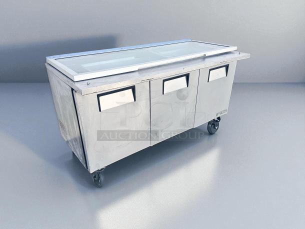 Excellent Condition – True TSSU-72-30M-B-ST – 3-Door Refrigerated Sandwich Prep Table – 115V – Fully Tested & Working! - Image 6 of 10