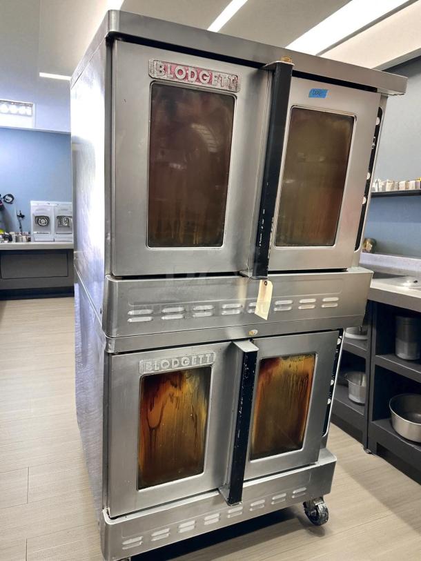 Excellent Condition – Blodgett DFG-200 – Double Stack Gas Convection Oven – Natural Gas – Fully Tested & Working! - Image 6 of 11