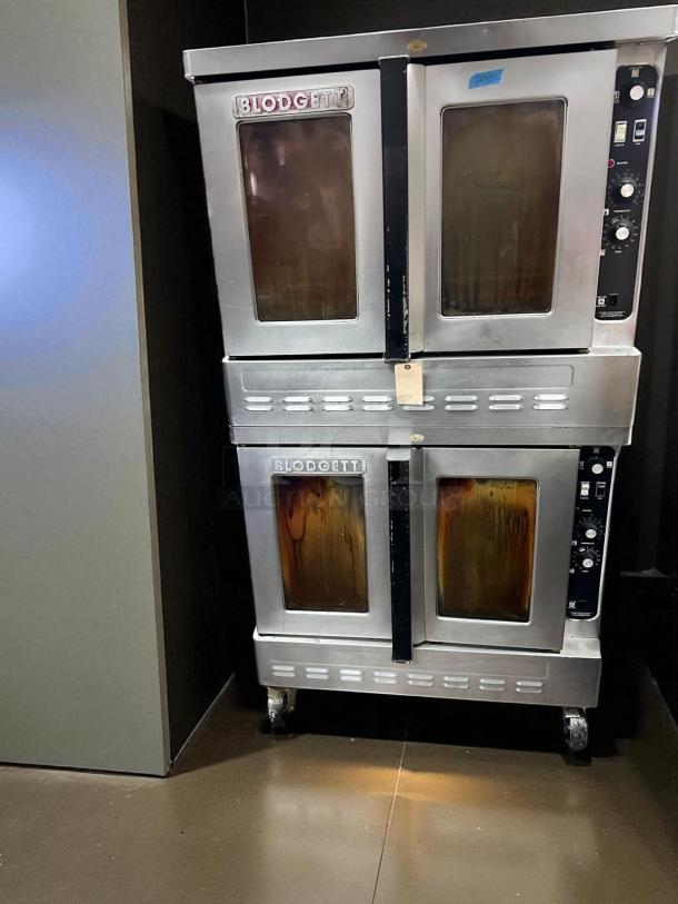 Excellent Condition – Blodgett DFG-200 – Double Stack Gas Convection Oven – Natural Gas – Fully Tested & Working! - Image 8 of 11
