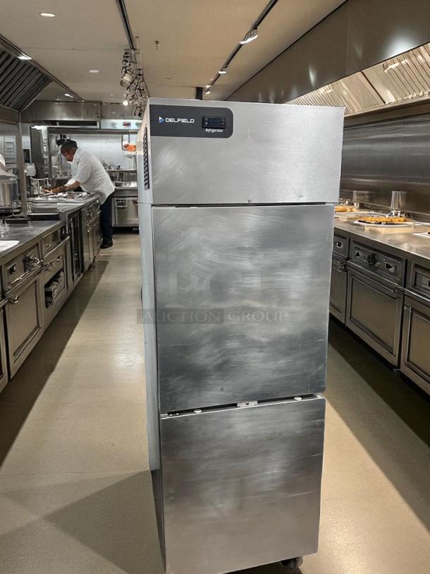 Awesome Condition – Delfield GBR1P-SH-1K – Single Door Reach-In Refrigerator – 115V – Fully Tested & Working! - Image 8 of 9