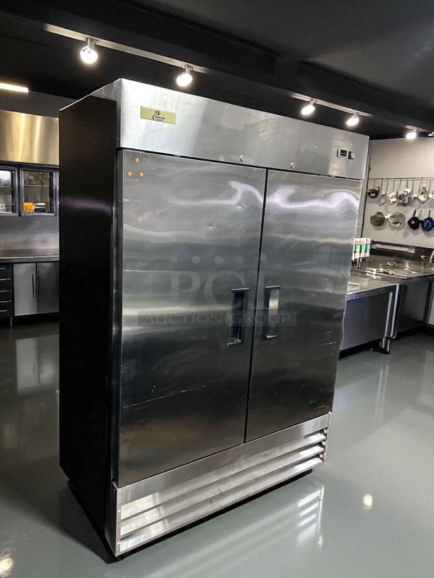 Excellent Condition – Cooler Depot XB54F-HC – Two Door Reach-In Freezer – 115V – Fully Tested & Working! - Image 3 of 11