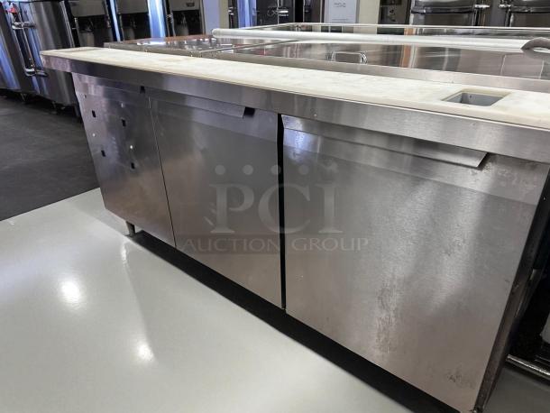 Outstanding Condition – Continental 3-Door Refrigerated Sandwich Prep Table – 115V – Fully Tested & Working! - Image 4 of 8
