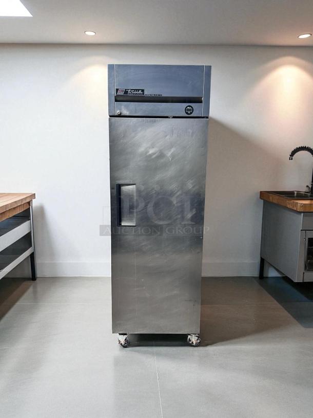 Excellent Condition – True TM-24F – Single Door – Reach-In Freezer – 115V – Fully Tested & Working! - Image 3 of 7