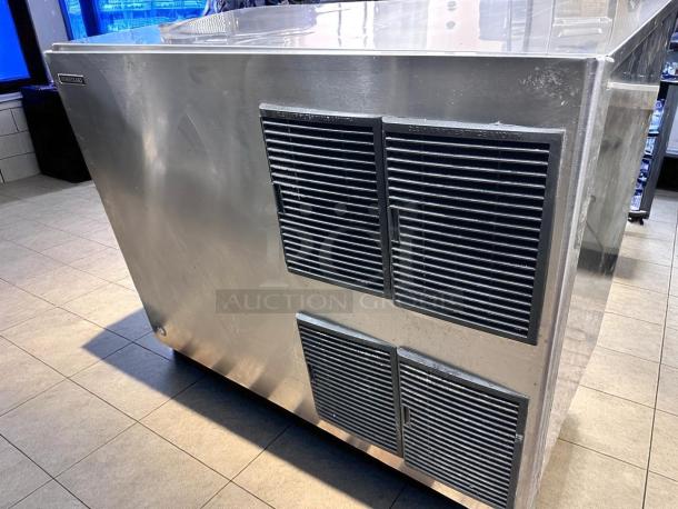 Outstanding Working Condition – Hoshizaki KM-1900SAJ3 – Ice Maker Head Only – 208-230V/3PH – Fully Tested & Working! - Image 5 of 8
