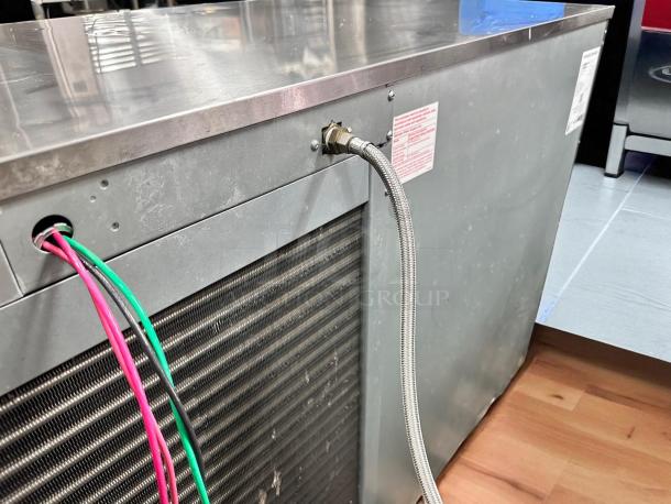 Outstanding Working Condition – Hoshizaki KM-1900SAJ3 – Ice Maker Head Only – 208-230V/3PH – Fully Tested & Working! - Image 7 of 8