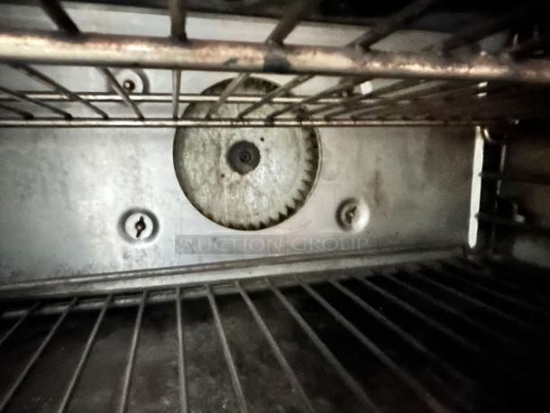 Excellent Condition – Montague Legend Radiant Charbroiler Gas Range with Convection Oven – Fully Tested & Working! - Image 7 of 7