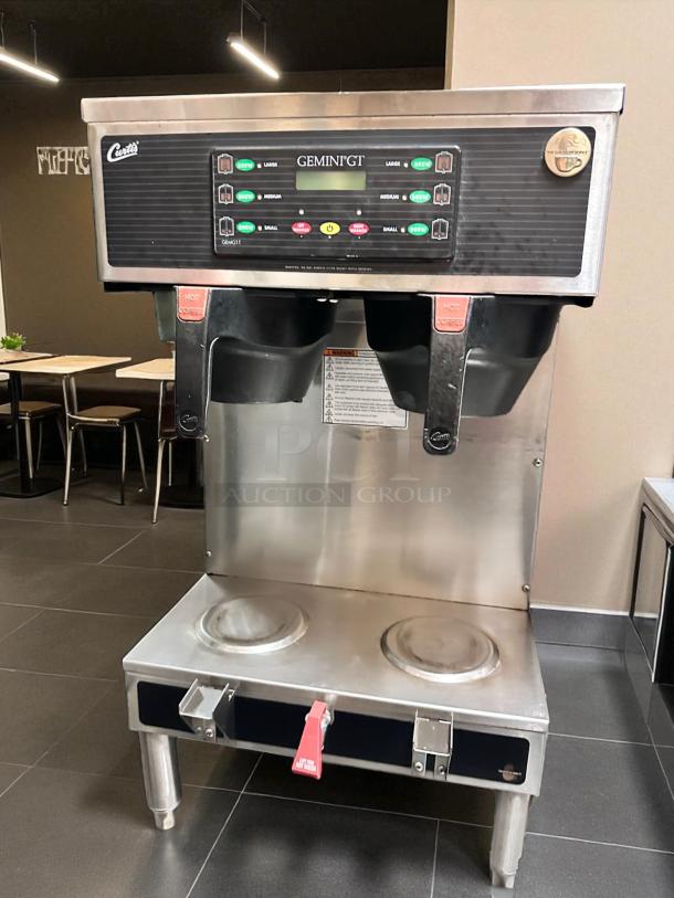 Excellent Condition – Curtis GEMINI GT – Twin Coffee Brewer with Dual Satellite Warmers – 220V – Fully Tested & Working! - Image 3 of 7