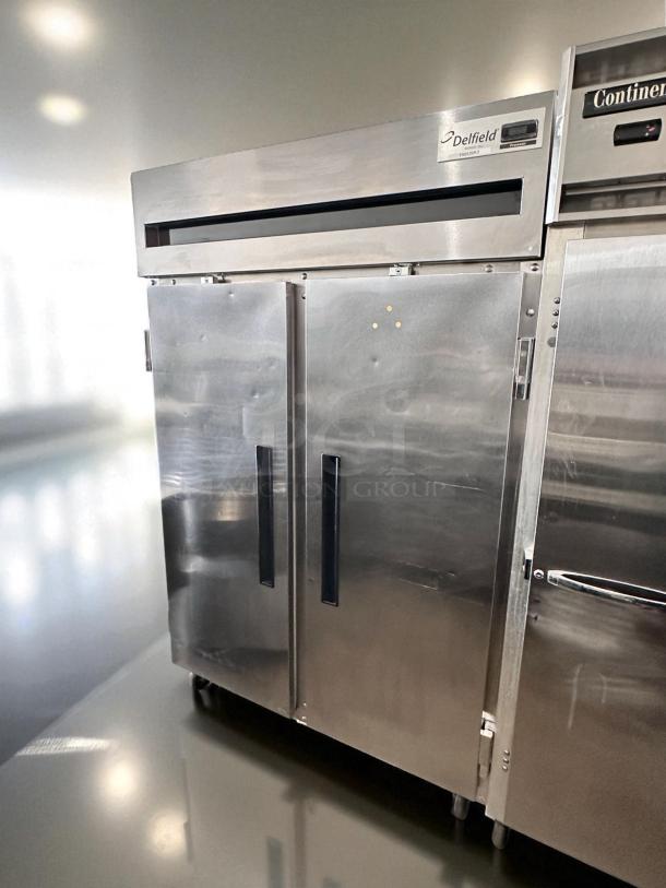 Excellent Condition – Delfield 6151XL-S – Two Door – Reach-In Freezer – 115V – Fully Tested & Working! - Image 4 of 8