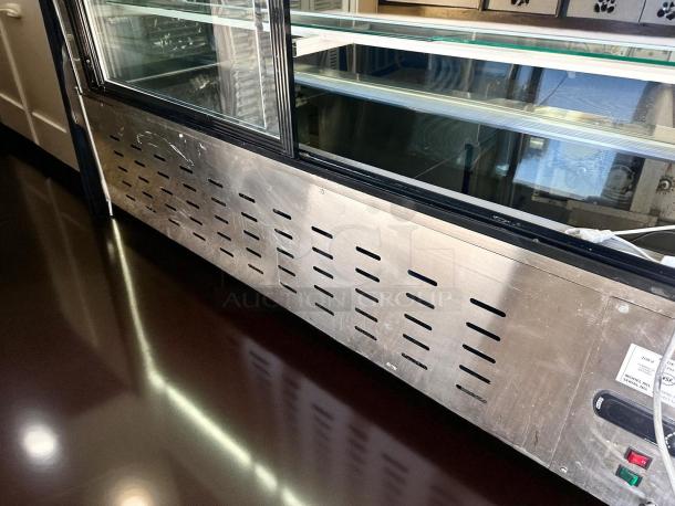 Excellent Condition – Curved Glass Refrigerated Display Case – 3-Tier Shelves – 115V – Fully Tested & Working! - Image 8 of 9